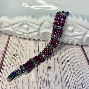 Art Deco Style Silver and Red Beaded Bracelet, 6.5” 🐝